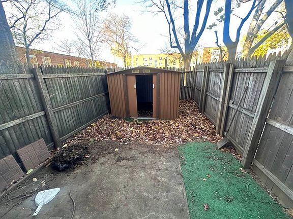 5th image of 64-39 186th Ln Floor 1