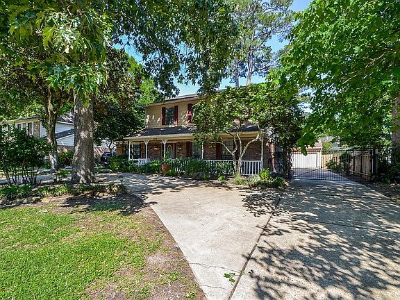 2nd image of 4222 Woodbridge Dr