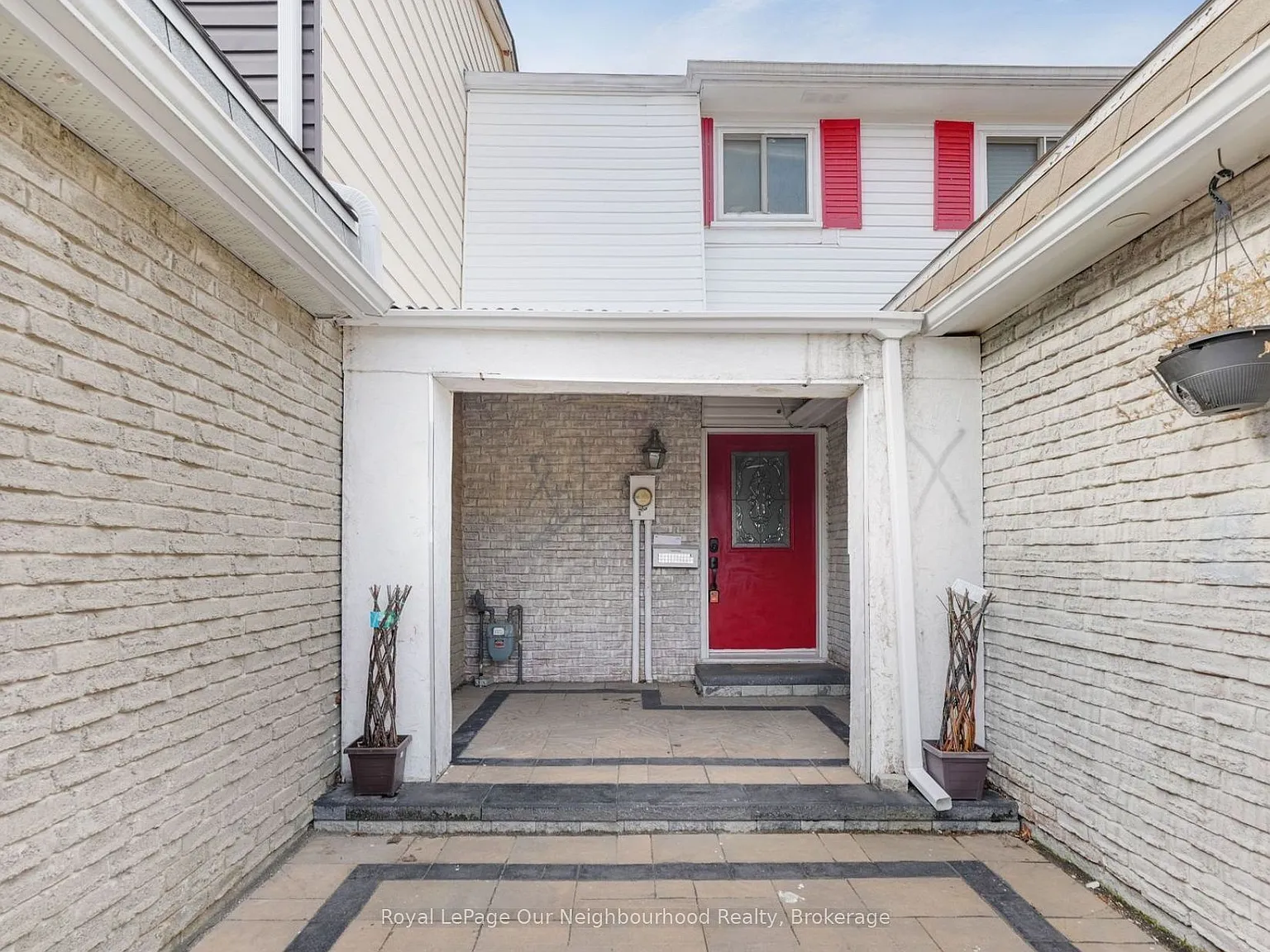 3 bed, $3,200 — Photo 2