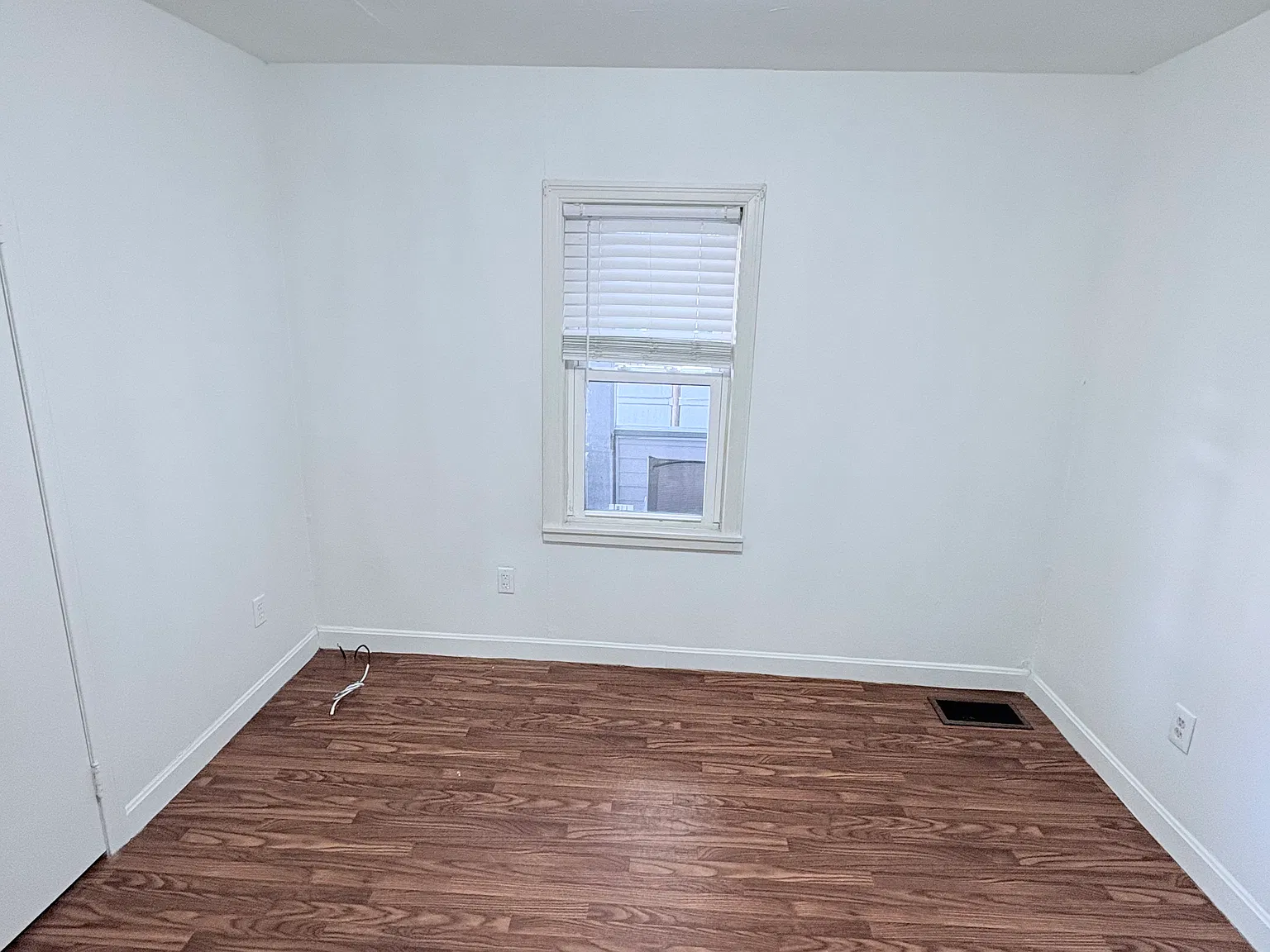 2 bed, 950 sqft, $1,650 — Photo 2