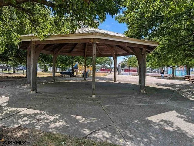 2201 Murray Ave — Photo 30