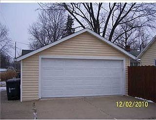 2nd image of 841 S 32nd St