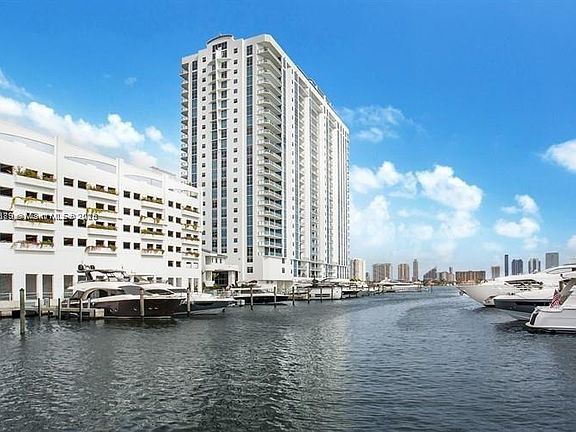 2nd image of 17301 Biscayne Blvd #1103-1