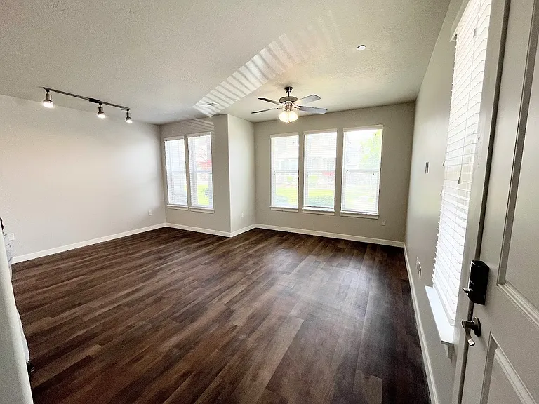 11758 S District Dr #1406 — Photo 16
