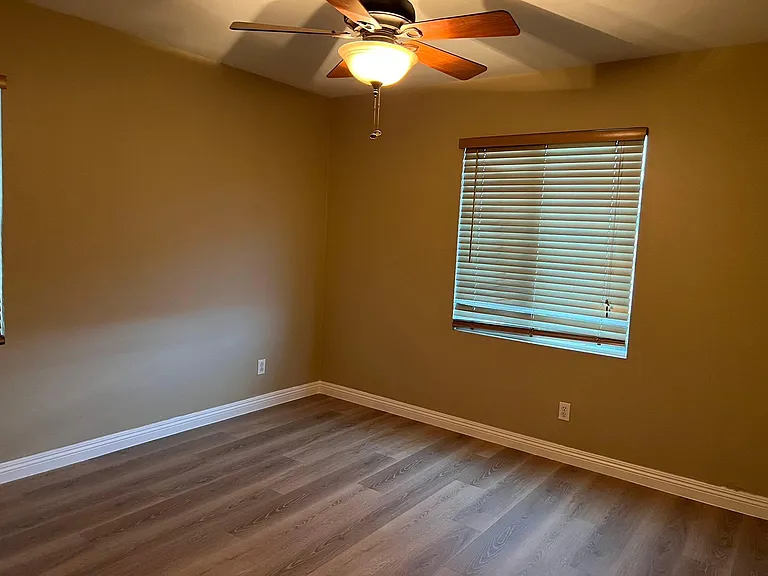 303 N Madera Privado — Photo 5