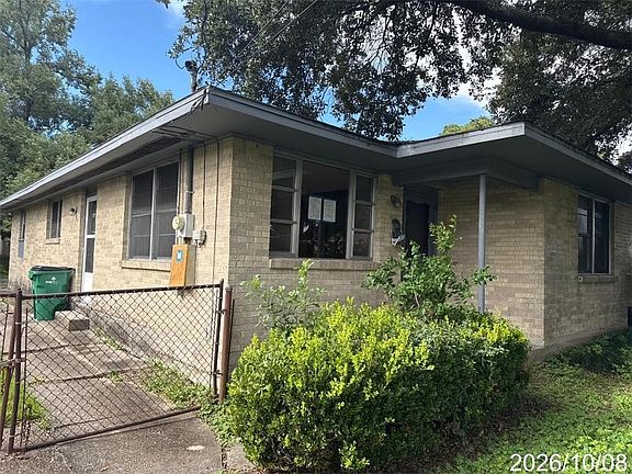 2nd image of 516 Trudeau Dr
