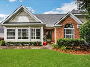 1000 Village Ln, Roswell, GA 30075