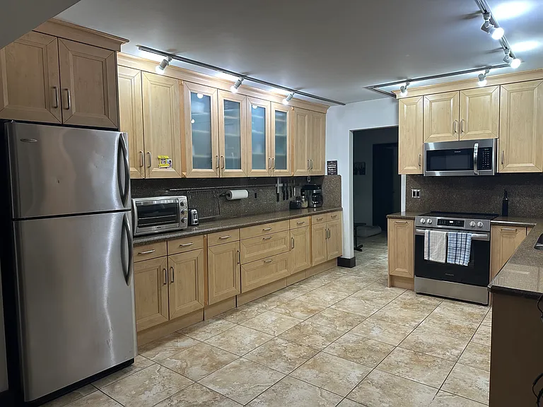 15832 Stonetower St — Photo 19