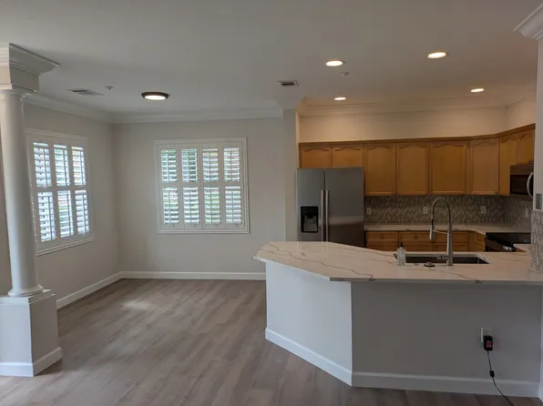 9390 W Chatfield Pl Unit 107, Littleton, CO 80128