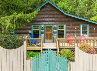 1005 Pine Ridge Rd, Asheville, NC 28804