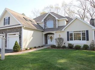 6 Tilbury Rd, Methuen, MA 01844