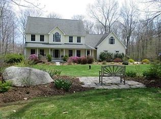 17 Carver Ln, Hebron, CT 06248