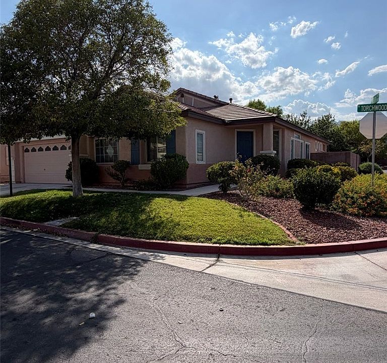 2nd image of 121 Torchwood Ln