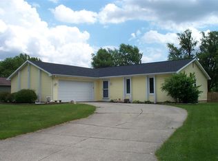6920 Hillsboro Ct, Fort Wayne, IN 46835
