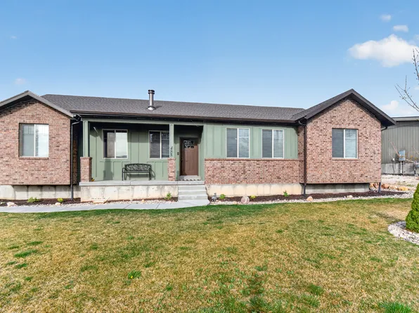 488 S 250 W, Fountain Green, UT 84632
