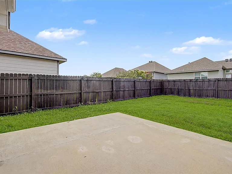 2134 Markley Dr — Photo 21