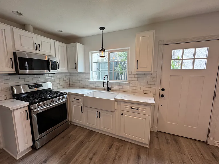 4523 E La Cara St #B — Photo 19