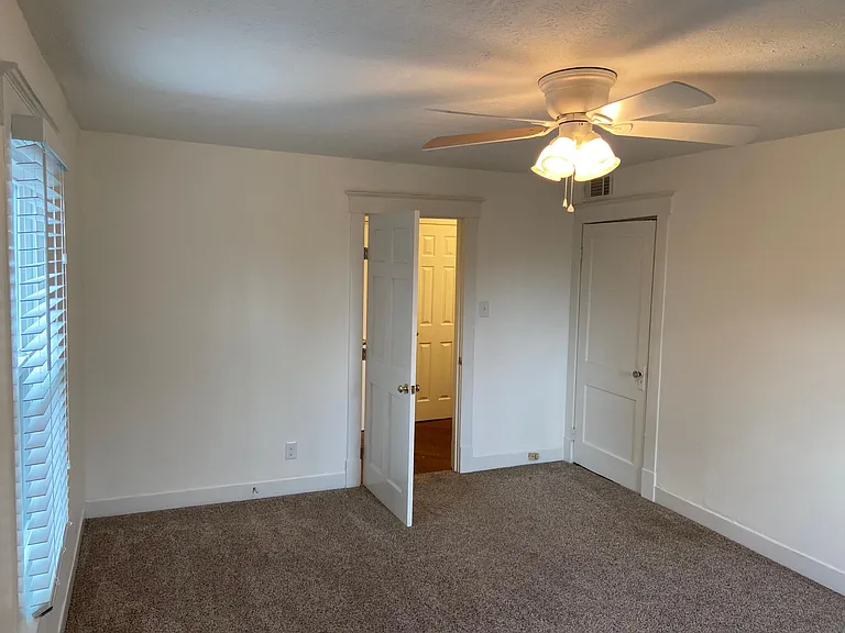 4003 S 1st St #2 — Photo 9