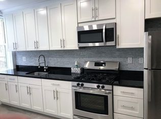 300 6th St APT 1R, Brooklyn, NY 11215