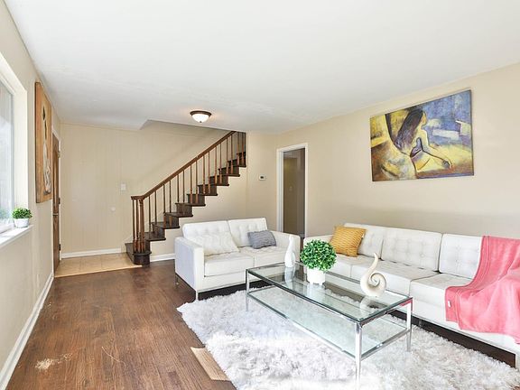 4th image of 3117 Drywood Ln