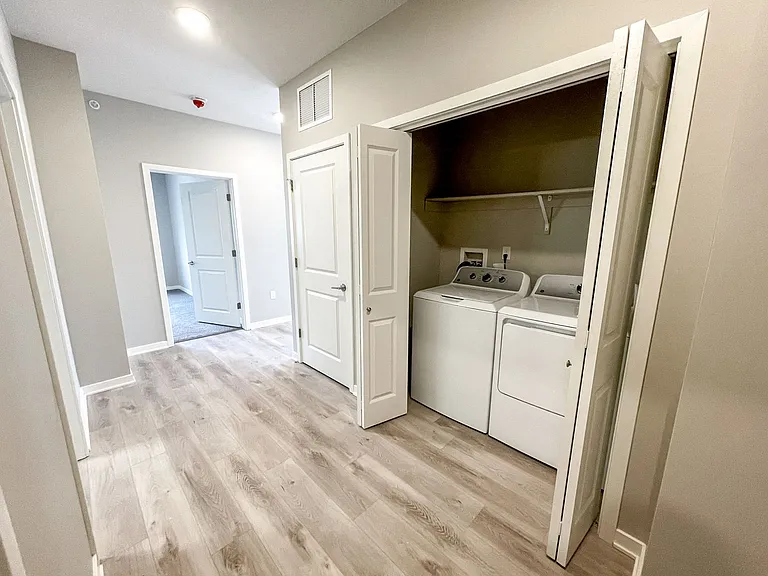 620 Research Dr — Photo 36