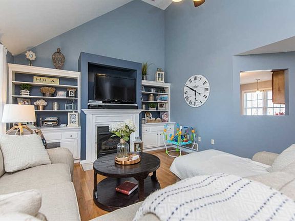4th image of 2656 Whiteberry Dr