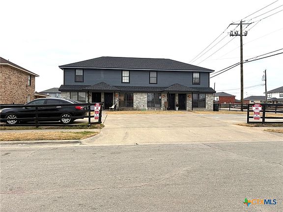 2nd image of 1112 Shanarae Cir