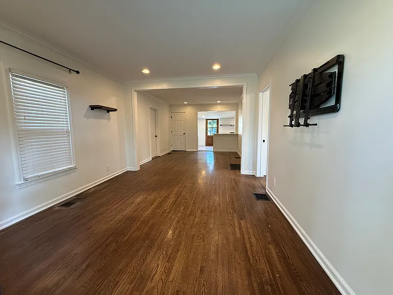 5205 Park Ave — Photo 4