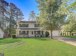 976 Pine Ridge Dr, Stone Mountain, GA 30087