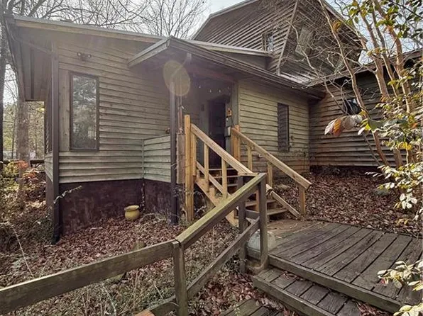 1675 Hi Roc Rd NE, Conyers, GA 30012