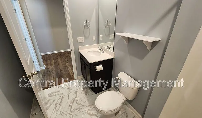 731 Liberty Walk Ln — Photo 7