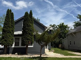 204 Iowa Ave, Joliet, IL 60433