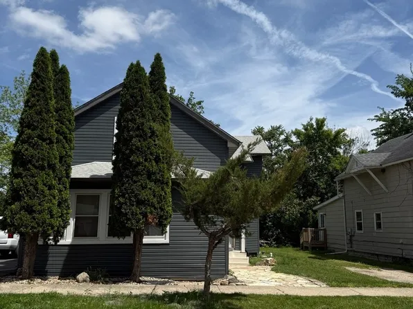 204 Iowa Ave, Joliet, IL 60433