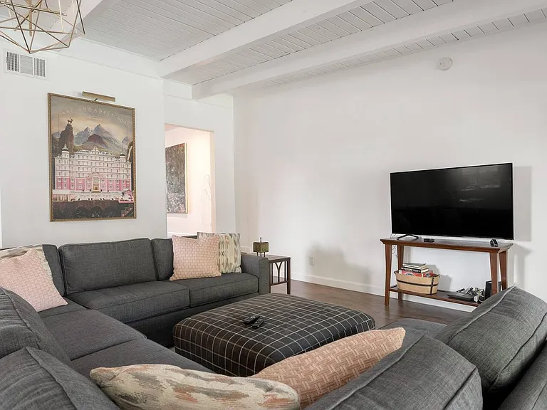 12703 Hatteras St — Photo 44