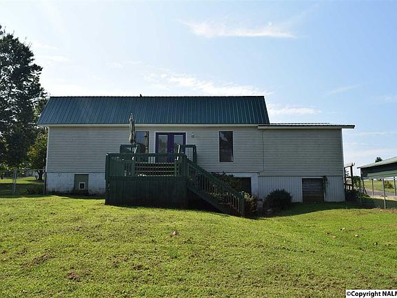 4th image of 365 Grandview Dr