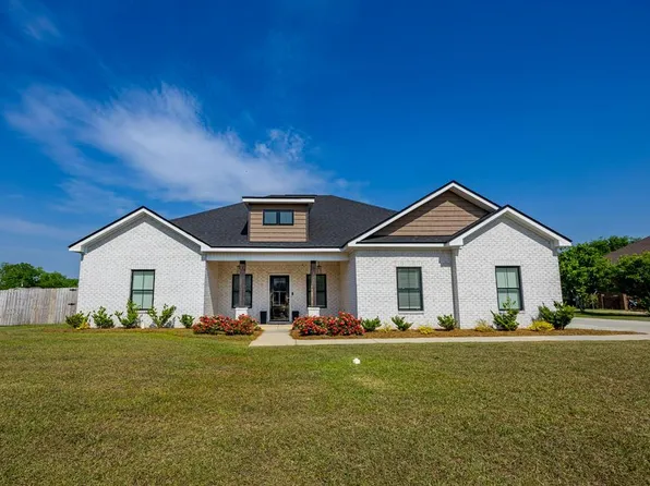 88 June Dr, Midland City, AL 36350