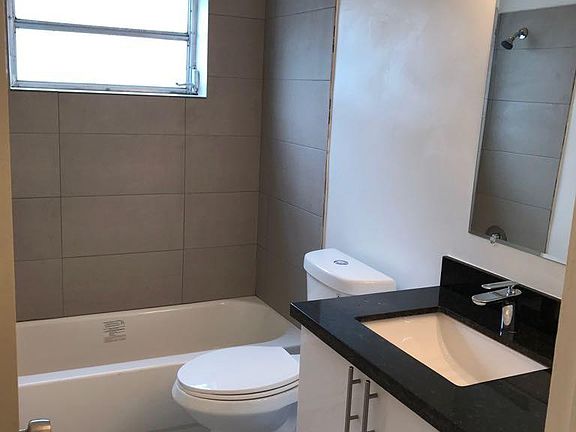 5th image of 2019 Jackson St APT 107