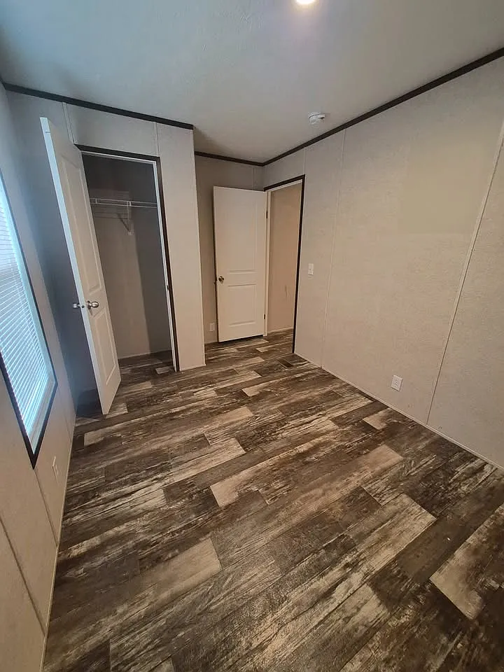 3 bed, $1,210 — Photo 3