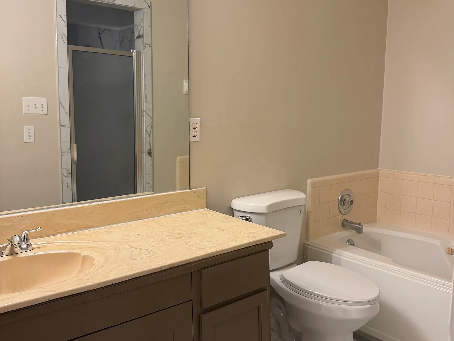 3 bed, 1500 sqft, $1,500 — Photo 1