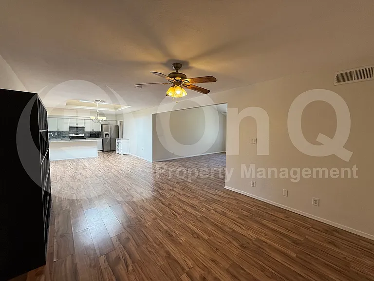 2933 S Extension Rd — Photo 8