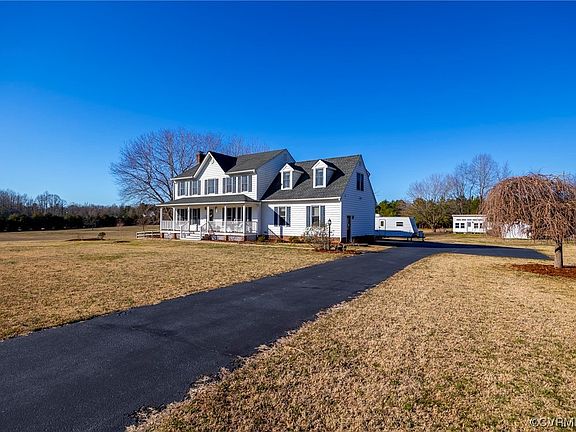 3rd image of 8247 Candleberry Dr