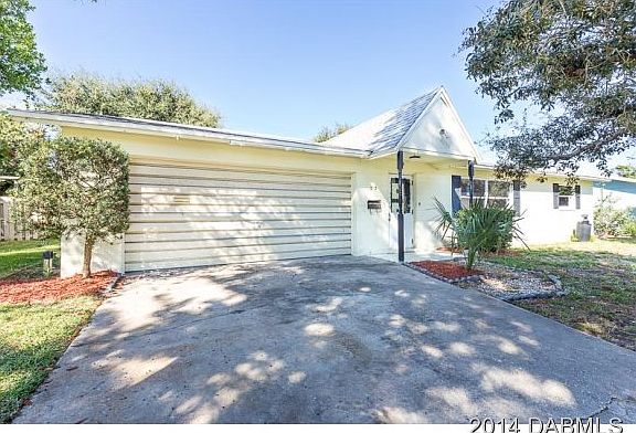 2nd image of 27 Silk Oaks Dr