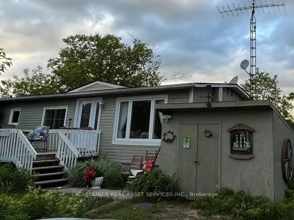 10 Lakeside Dr, Prince Edward County, ON K0K 1T0
