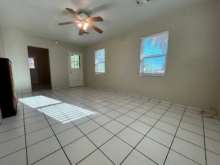 2722 E Water St #2730 — Photo 3