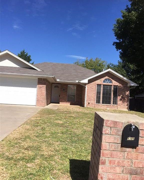 1st image of 1311 Pamela Dr