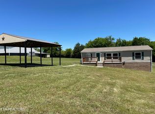 139 Village Ln, Madisonville, TN 37354