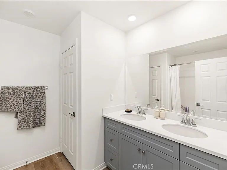 3906 E Coronado Privado — Photo 20