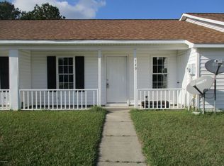 749 Pinewood Dr, Jacksonville, NC 28546