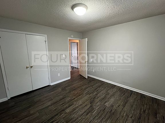 5th image of 420 Salem St #B