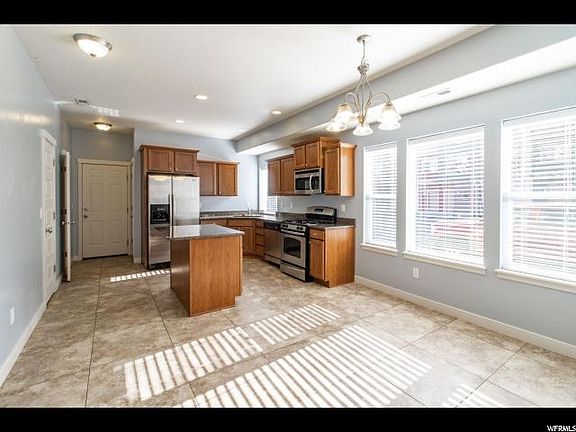 5th image of 3736 W Periwinkle Dr
